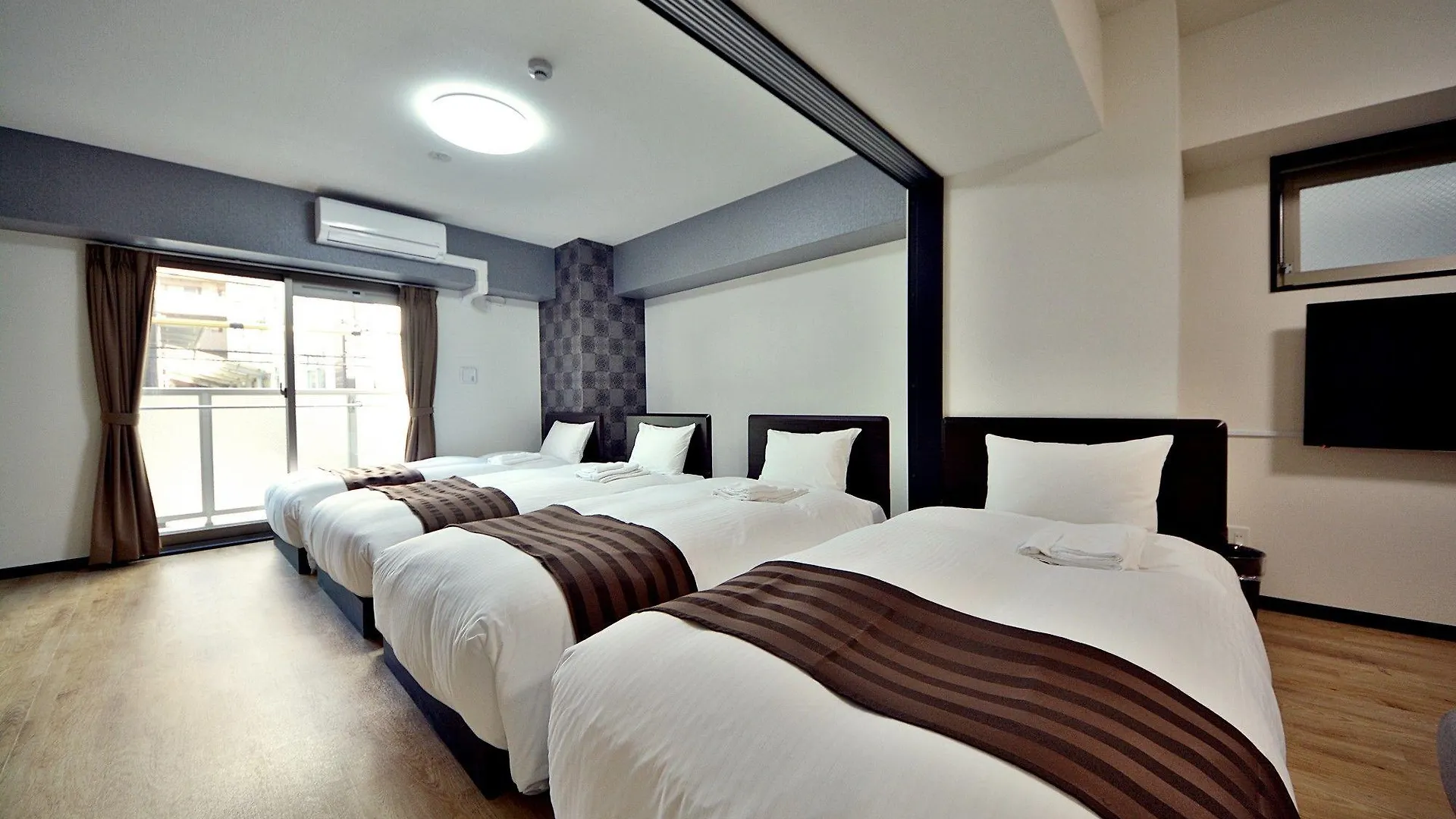Takuto Stay Sakaisuji-Hommachi Osaka Aparthotel