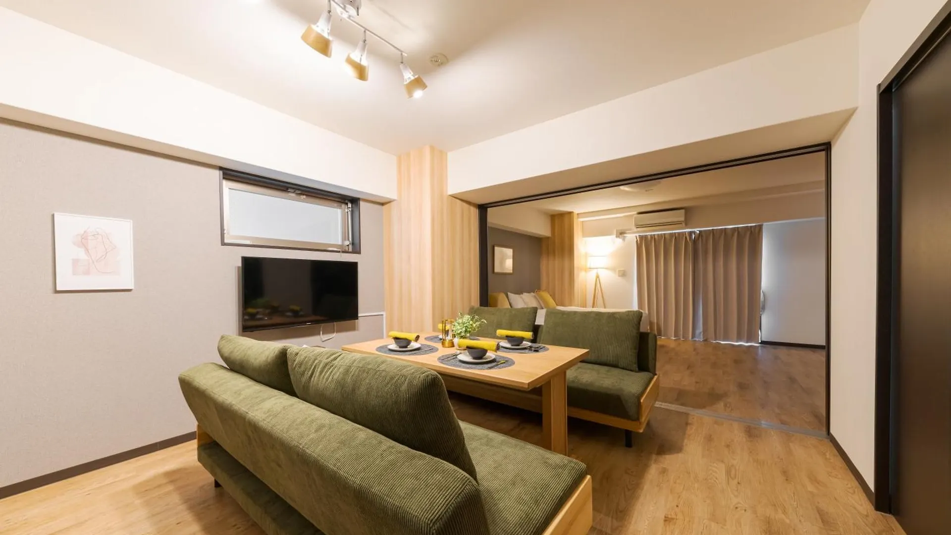 Takuto Stay Sakaisuji-Hommachi Osaka Aparthotel
