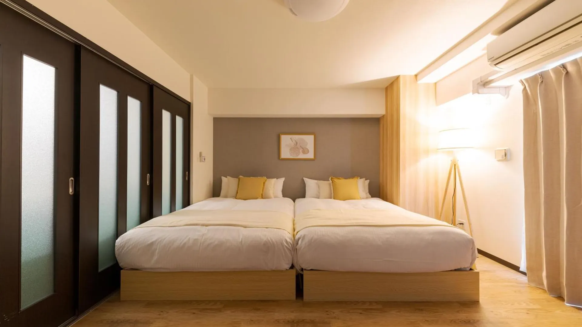 Aparthotel Takuto Stay Sakaisuji-Hommachi Osaka