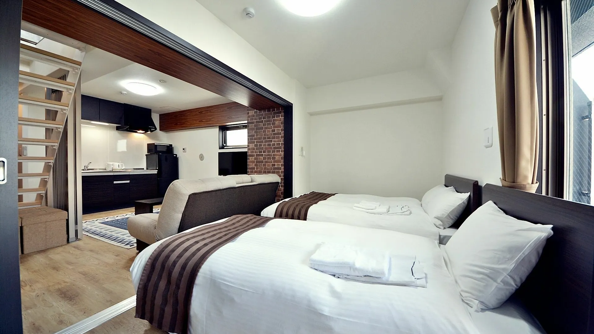 Takuto Stay Sakaisuji-Hommachi Osaka Aparthotel